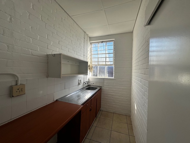 To Let Commercial Property for Rent in Maitland Western Cape